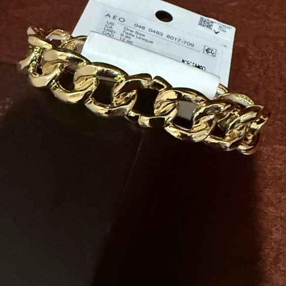 NWT American Eagle Gold-Tone Chain Stretch Bracelet - Picture 2 of 3